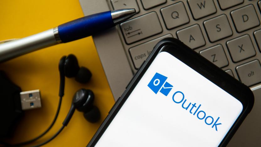 POLAND - 2020/10/20: In this photo illustration a Microsoft Outlook logo seen displayed on a smartphone. (Photo Illustration by Mateusz Slodkowski/SOPA Images/LightRocket via Getty Images)