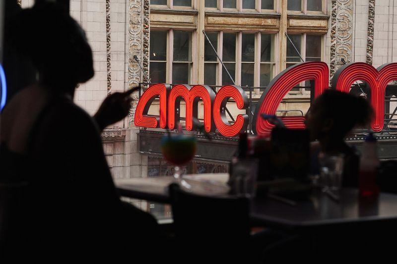 AMC falls 6% after second share sale this week