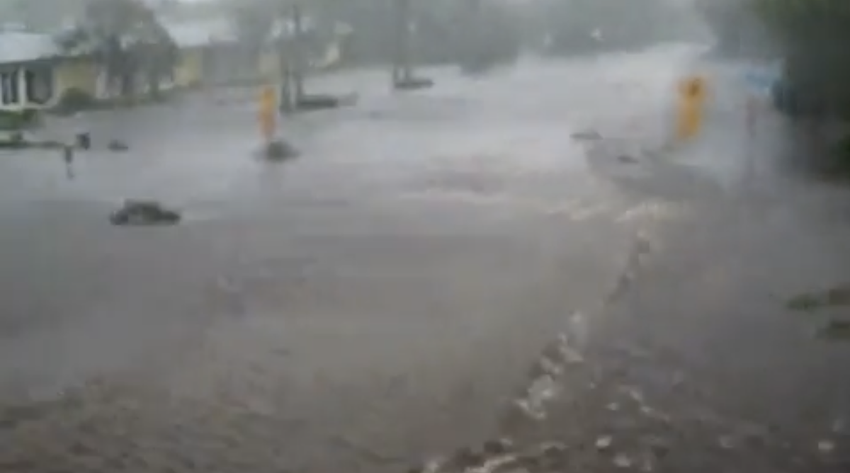 Une vidéo accélérée montre des inondations rapides sur l’île de Floride alors que l’ouragan Ian crée une onde de tempête dangereuse