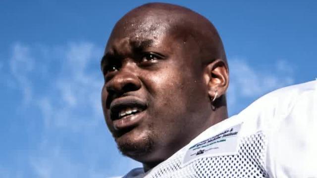 Dolphins reportedly deal LT Laremy Tunsil and WR Kenny Stills to Texans for draft picks