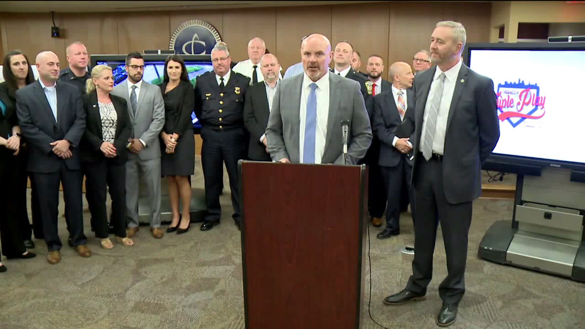 Dozens Of Predators Arrested In Sex Sting During Mlb All Star Week Video 