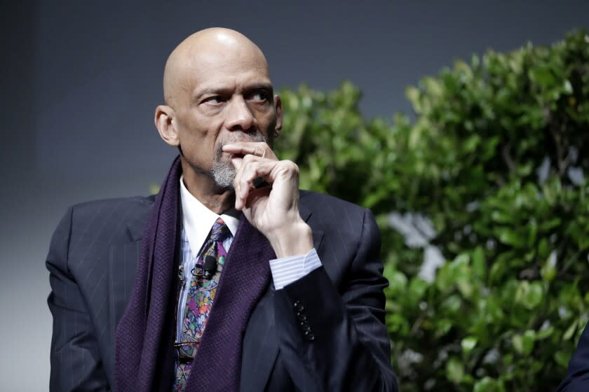 Kareem Abdul-Jabbar criticizes LeBron James, says he should be 'embarrassed'