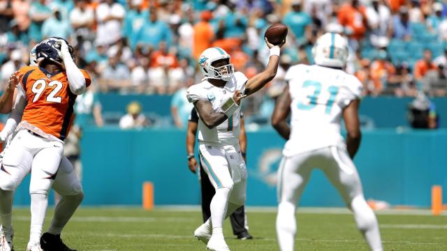 Three players ejected after brawl between Bengals, Dolphins - NBC Sports