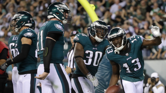 Philadelphia beats Washington, 34-24, behind Carson Wentz's 4 TDs