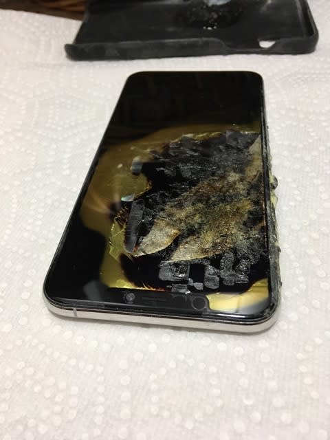 ポケットに入れていたiphone Xs Maxが爆発 米オハイオ州の男性が報告 Engadget 日本版