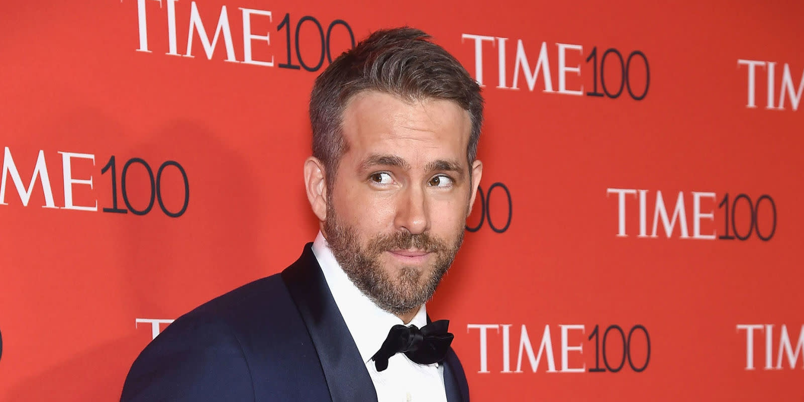 Обри рейнолдс. Джим Рейнолдс. Ryan Reynolds без бороды. Ник Рейнольдс репортер.