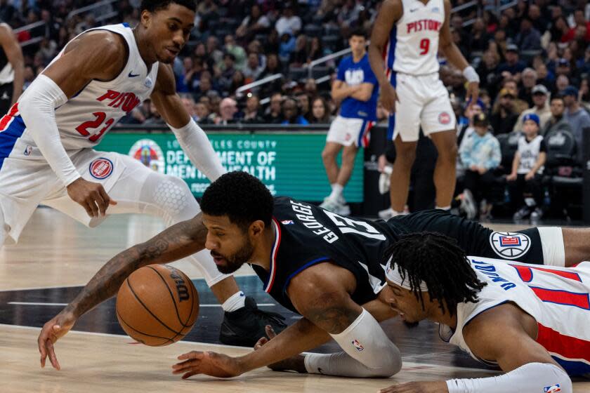 Paul George rallies Clippers past Pistons with 15 fourth-quarter points