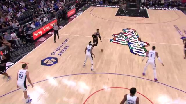 Ivica Zubac with a dunk vs the Orlando Magic