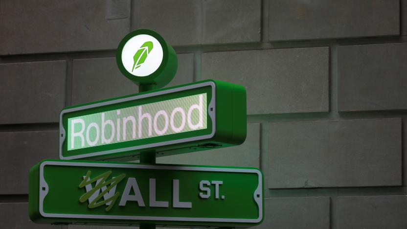 The logo of Robinhood Markets, Inc. is seen at a pop-up event on Wall Street after the company's IPO in New York City, U.S., July 29, 2021.  REUTERS/Andrew Kelly