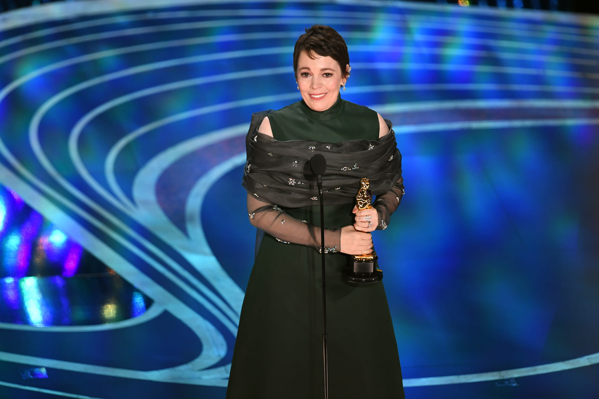 A Shocked Olivia Colman Charmed Everyone at the Oscars With Her Best