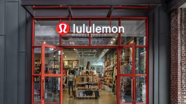 harvard square lululemon