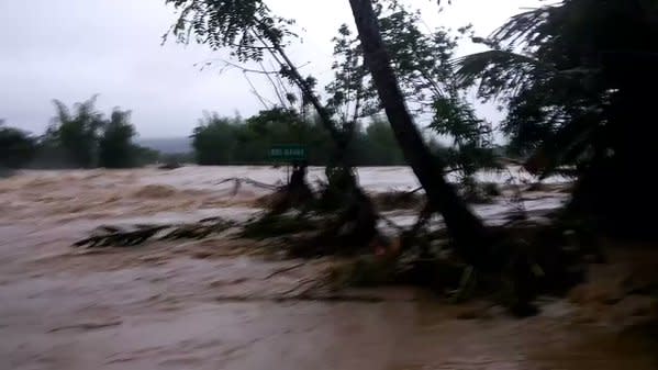 Rain, Flooding Washes Out Bridge in Villa Altagracia - Yahoo News