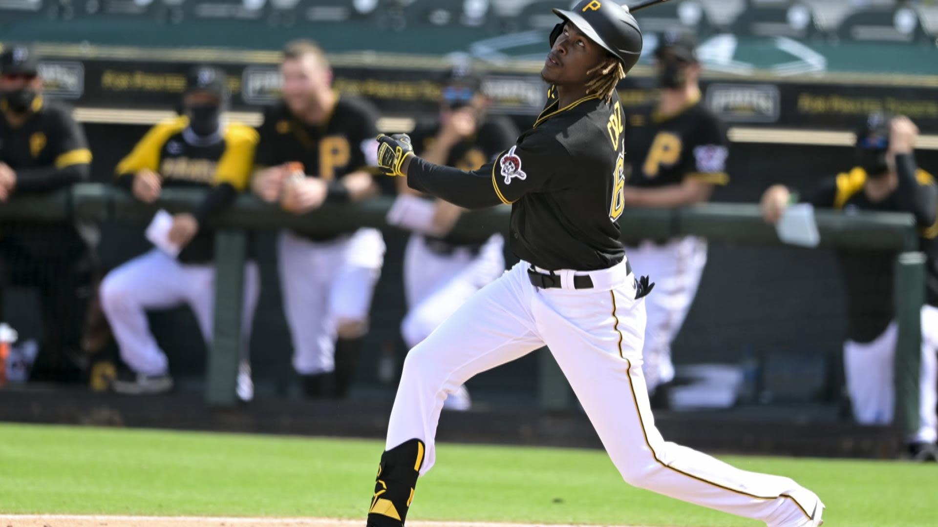 How tall is Oneil Cruz? Pirates shortstop is anything but a 'short