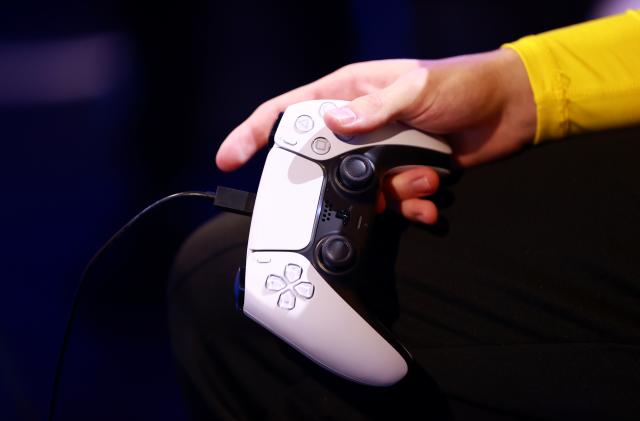 COPENHAGEN, DENMARK - JULY 15: Detail view of a PS5 controller during the FIFAe World Cup 2022 group stage as part of the FIFAe Finals 2022 on July 15, 2022 in Copenhagen, Denmark. (Photo by Gonzalo Arroyo - FIFA/FIFA via Getty Images)