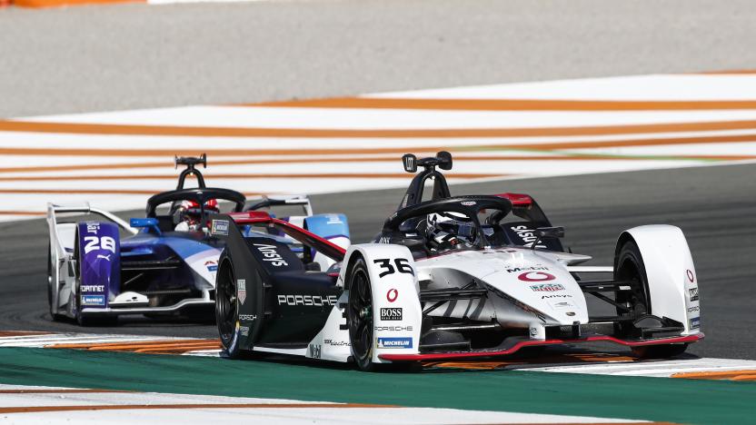 36 LOTTERER Andre (GER), TAG Heuer Porsche Formula E Team, Porsche 99X Electric, action during the ABB Formula E Championship official pre-season test at Circuit Ricardo Tormo in Valencia on November 28, 29 and December 1 in Spain.  (Photo by Xavier Bonilla/NurPhoto via Getty Images)