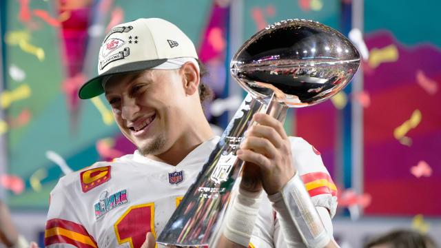 Super Bowl 2023 final score, results: Patrick Mahomes wins second title as  Chiefs overcome 10-point deficit vs. Eagles