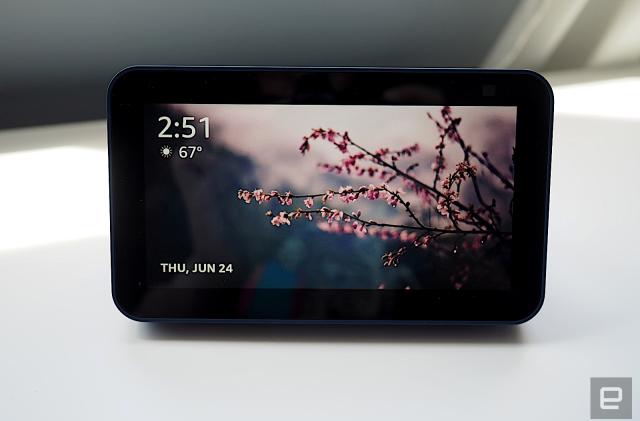 s Echo Show 5 falls to a record low of $40 in a Black Friday