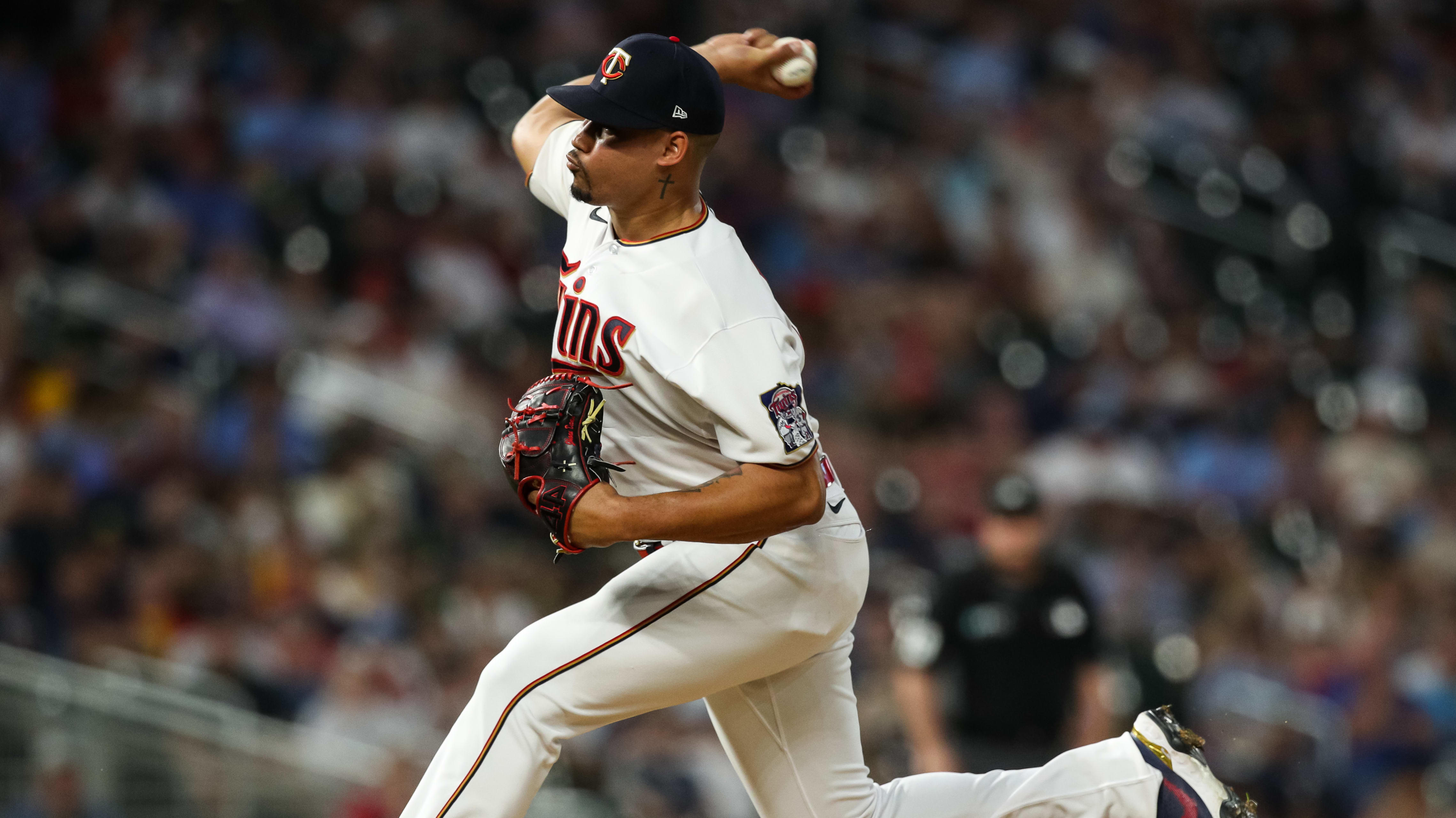 Braves closer Kenley Jansen placed on injured list due to irregular  heartbeat 