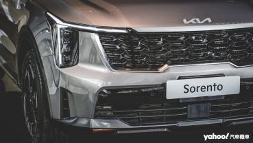 【新車圖輯】2025 Kia Sorento第四代中期改款165.9萬起正式發表！換上星圖燈與大螢幕即是韓奢代表？