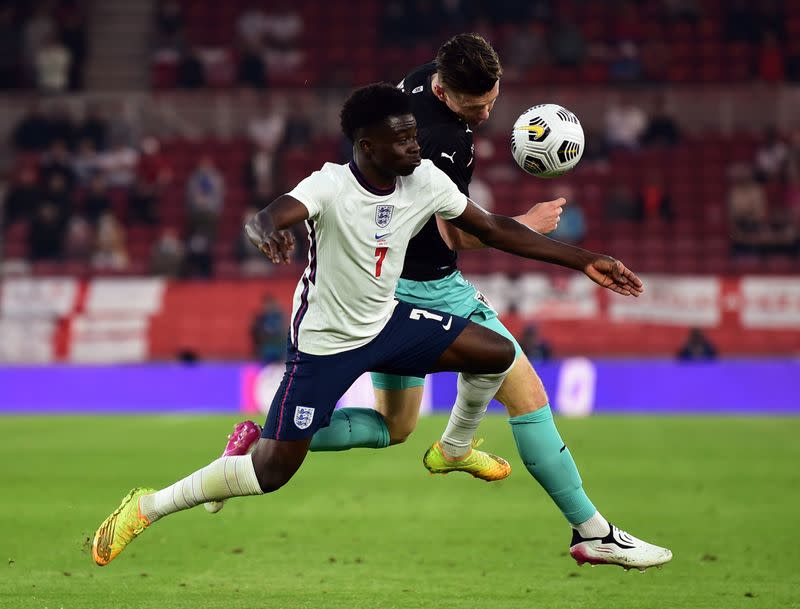 Soccer Saka Scores For England As Alexander Arnold Limps Off