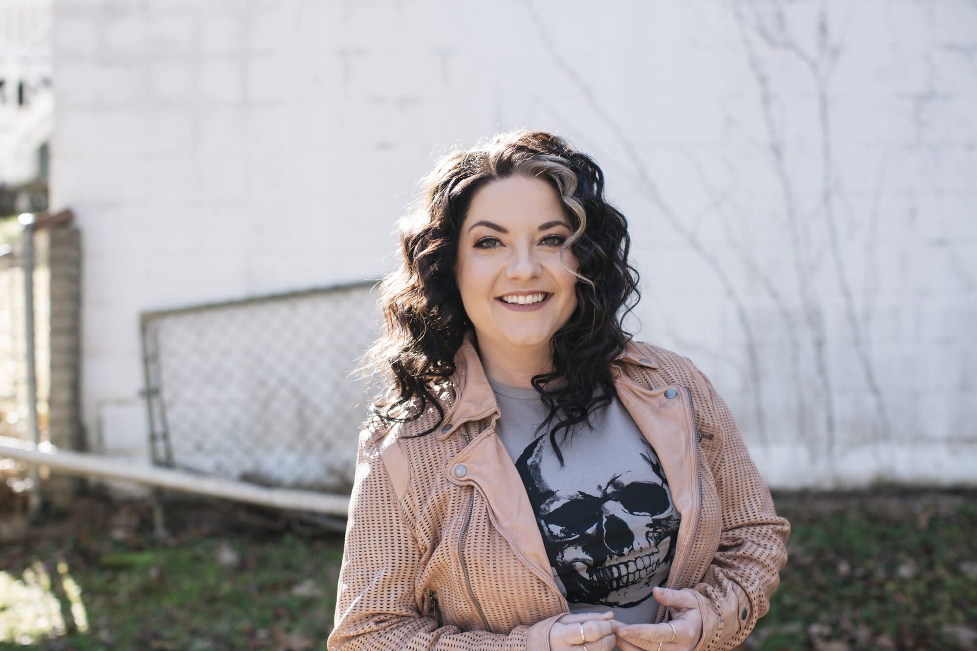 Ashley McBryde Talks Growing Up in Arkansas, Her Mom's Cooking, and