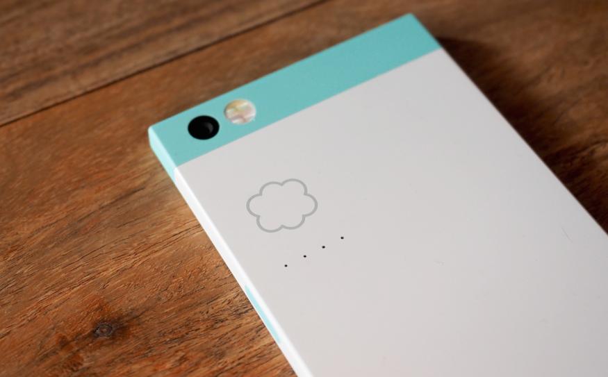 An early look at Nextbit's 'cloud first' Robin smartphone