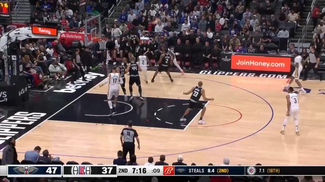 Mason Plumlee with a dunk vs the New Orleans Pelicans