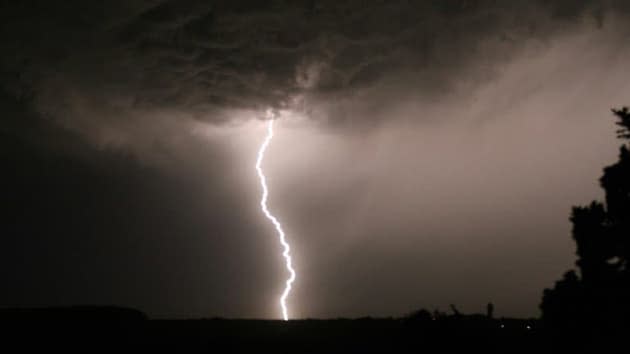 Canada: four dead and 900,000 homes without power after violent storms