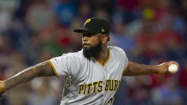 Pirates closer Felipe Vazquez arrested for soliciting a child, other charges