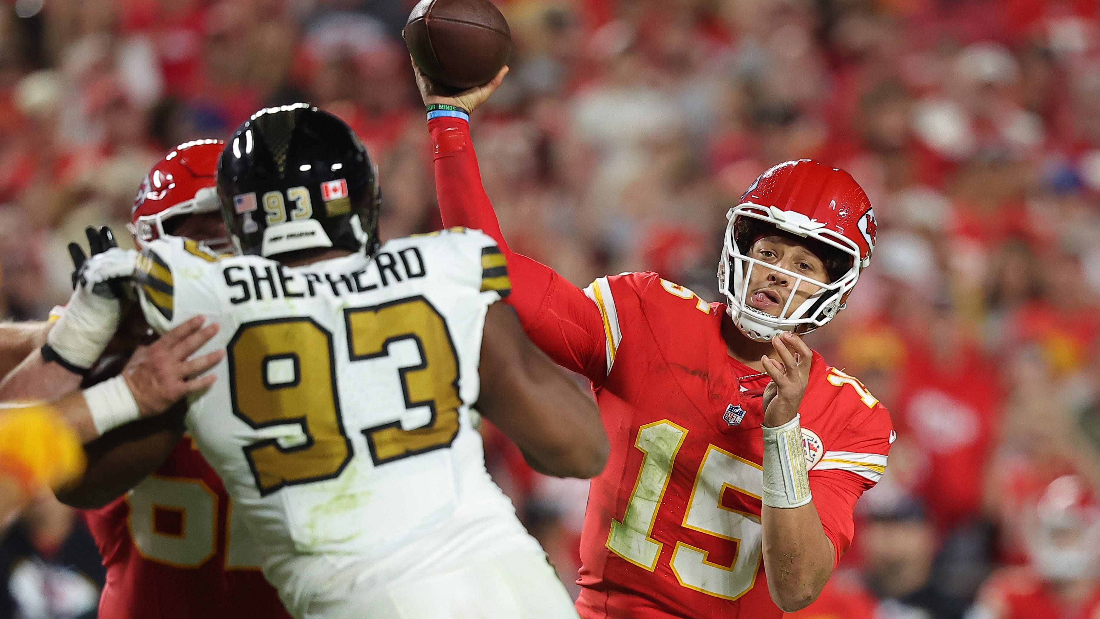 Chiefs ride recycled players to win over Saints, improve to 5-0