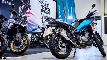 【新車圖輯】2024 CFMoto 450MT、450CL-C實車鑑賞！450動力全員到齊且CP值超高？！