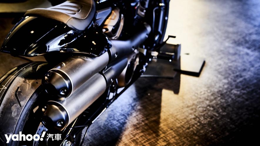 2022 Harley-Davidson全新Sportster S登場！賽道見真章底下是羊是狼？！ - 8