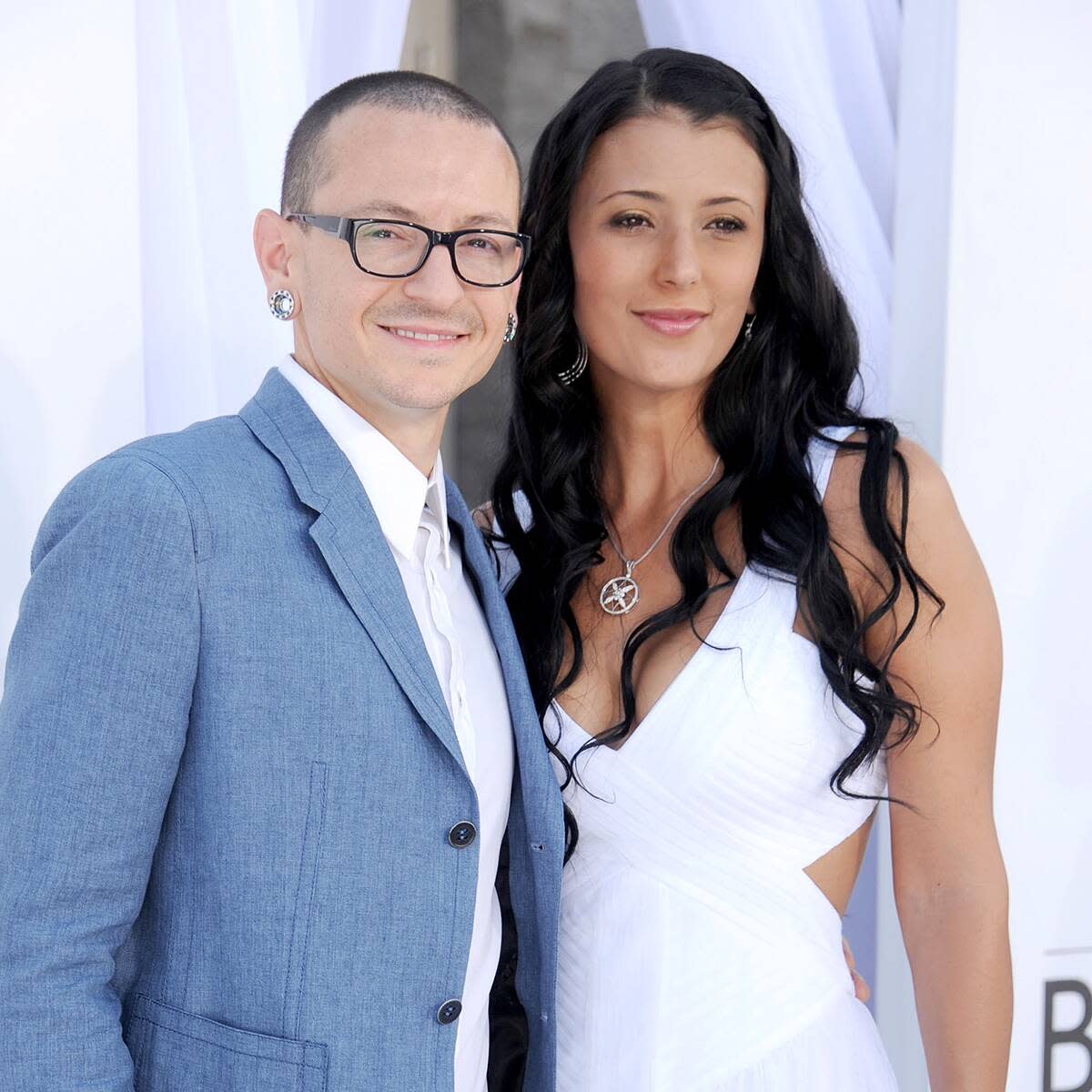 Chester Bennington's Widow Honors Late Linkin Park Star on His 45th