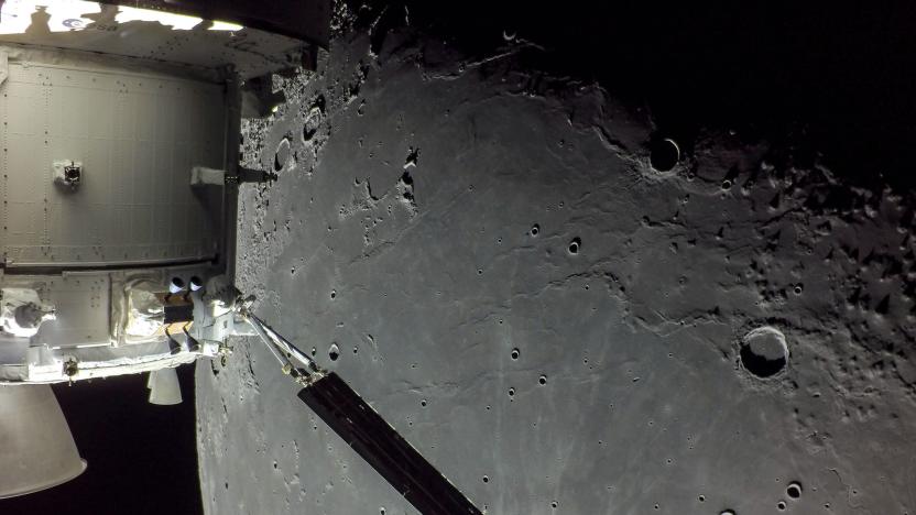 NASA posts high resolution images of Orion Lunar flyby