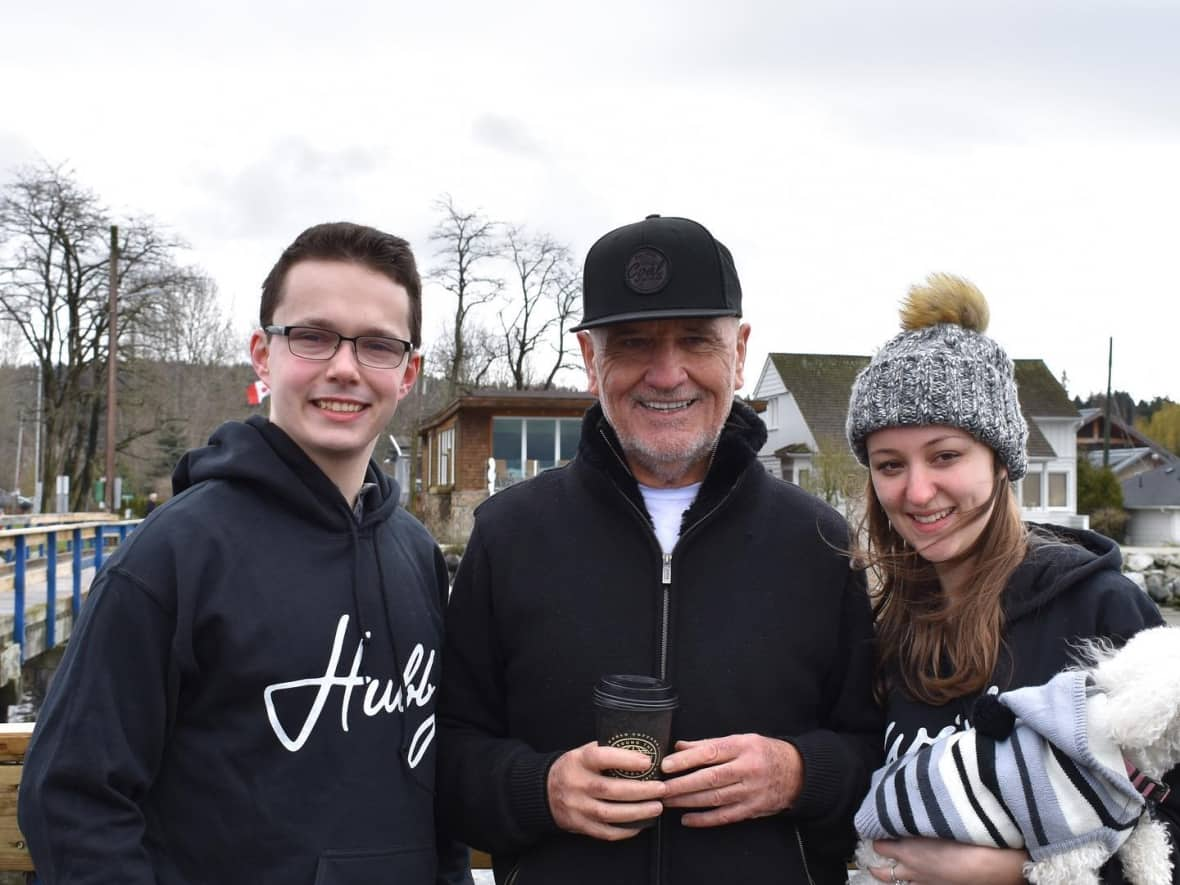 Beroemde restauranteigenaar White Rock sterft aan COVID-19