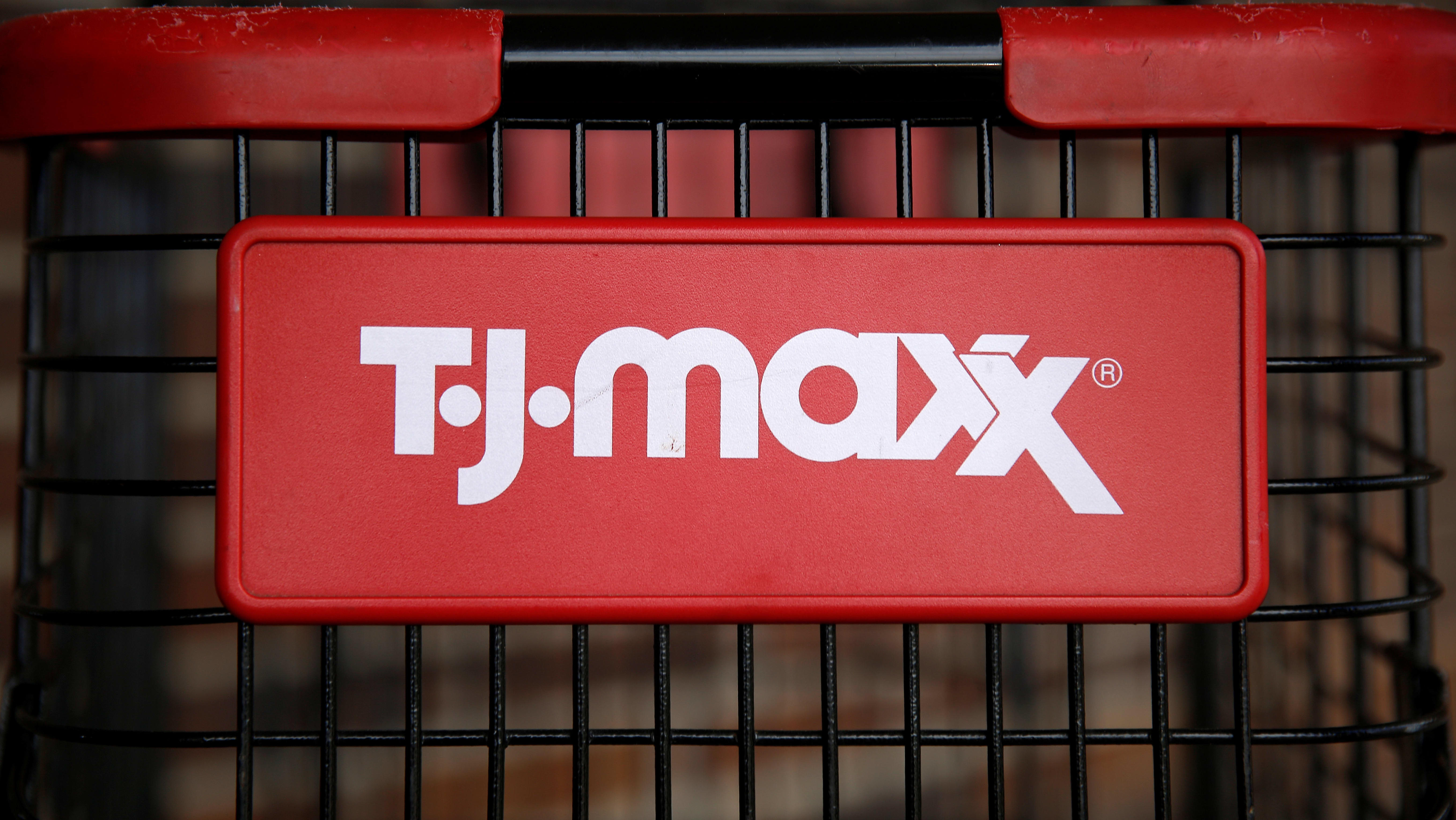 TJ Maxx Parent Lowers Outlook Amid Rising Costs