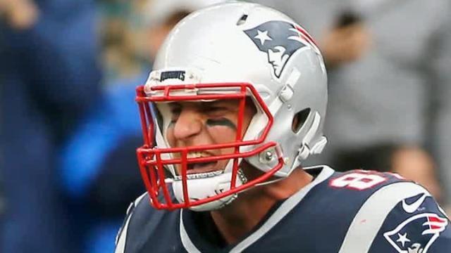 Rob Gronkowski gets a raise in a reworked deal with the Patriots