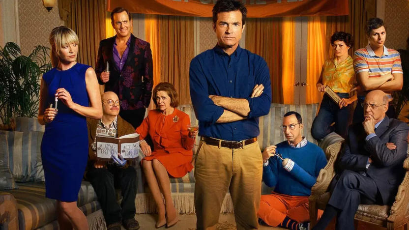 Arrested Development screencap of the entire Bluth family. 