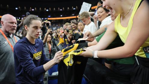 Angel Reese extends WNBA double-double record to 11 straight games; can she  catch Caitlin Clark in ROY race? [Video]