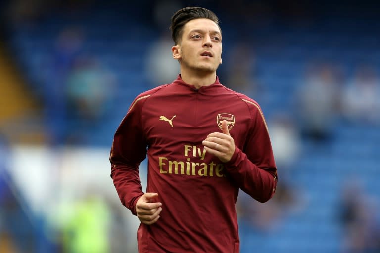 Wenger elogia el ‘genio’ de Ozil, ligado al Fenerbahce