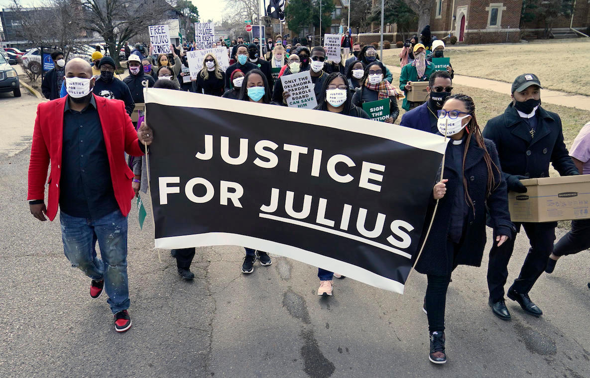 Court temporarily halts executions of two death row inmates