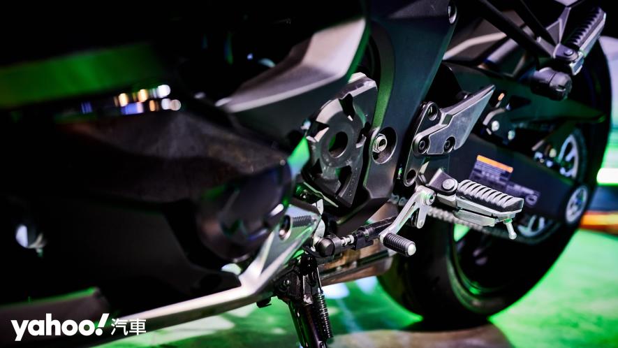 悍與舒適共存的絕對平衡！全新2020年式Kawasaki Ninja 1000SX旅跑新登場！ - 10