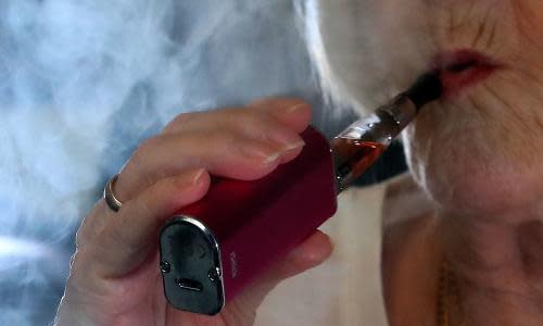 Vaping better than cigarettes for blood vessel health – study