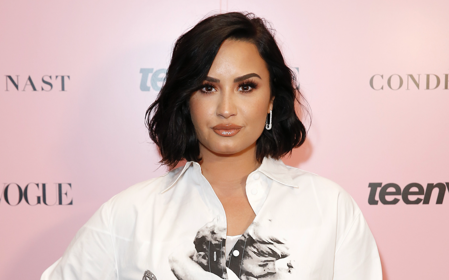 Demi Lovato talks about coming out to her parents: ‘I was shaking’ - Yahoo Movies