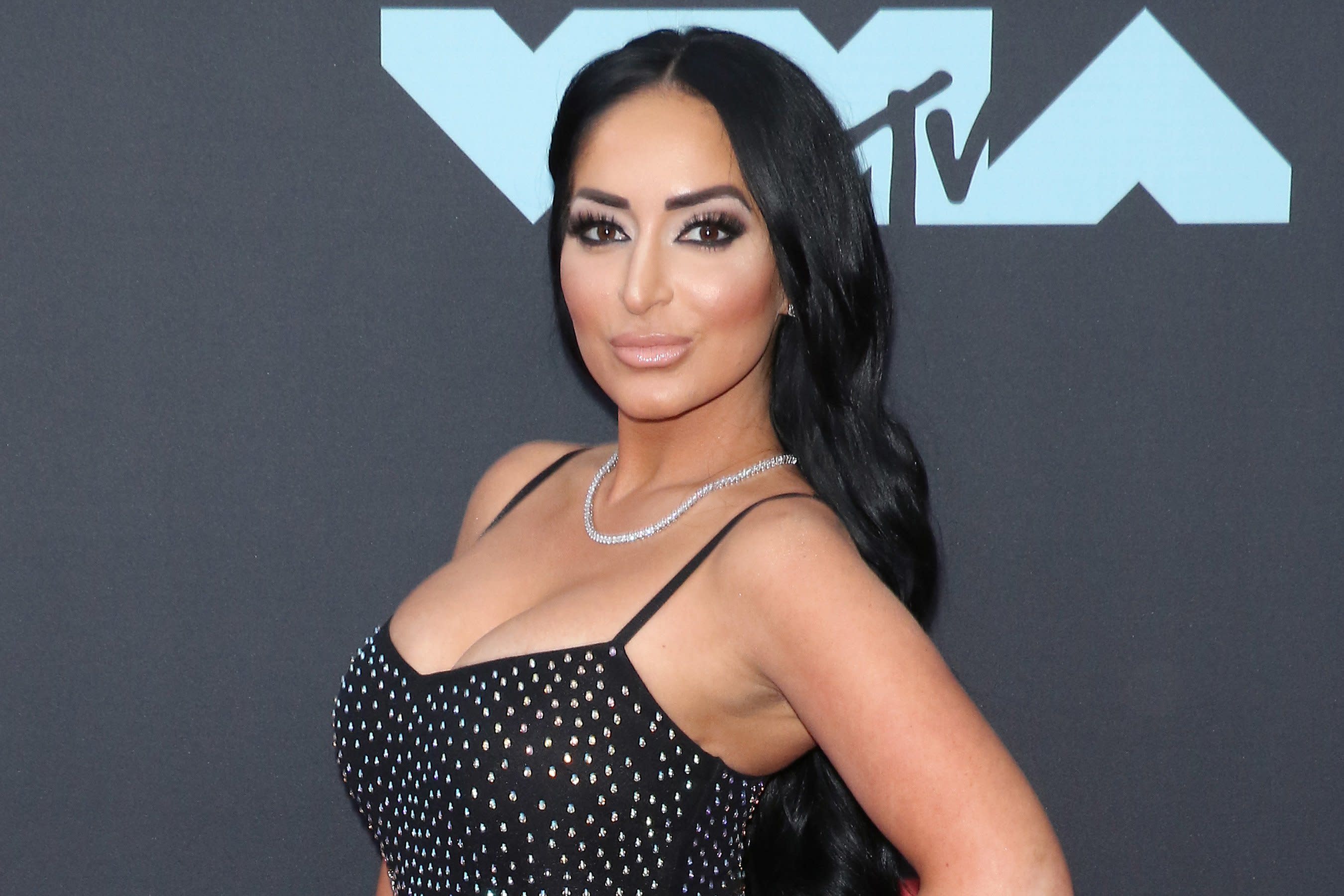Jersey Shore Star Angelina Pivarnick Suing Fdny Supervisor For Allegedly Sexually Harassing Her