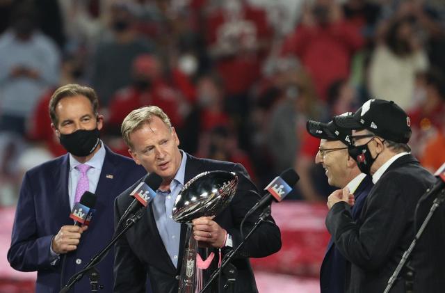 TAMPA, FLORIDA - FEBRUARY 07: NFL Commissioner Roger Goodell holds the Lombardi Trophy following the Tampa Bay Buccaneers win over the Kansas City Chiefs 31-9 in Super Bowl LV at Raymond James Stadium on February 07, 2021 in Tampa, Florida. (Photo by Patrick Smith/Getty Images)