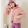 ．選用可愛糖果色系，點綴你的冬日穿搭。
．防潑水鋪棉外套，保暖同時也能機能便利。