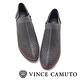 VINCE CAMUTO 側V字切口簍空麂皮短靴-鐵色 product thumbnail 3