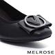 高跟鞋 MELROSE 復古典雅V型皮帶釦飾牛皮圓頭粗跟高跟鞋－黑 product thumbnail 6