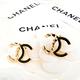 CHANEL 經典大雙C LOGO 黑金雙色不規則穿式耳環 product thumbnail 7